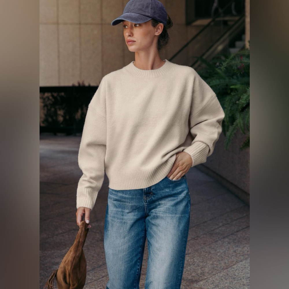 Zara Cream Crew Neck Sweater